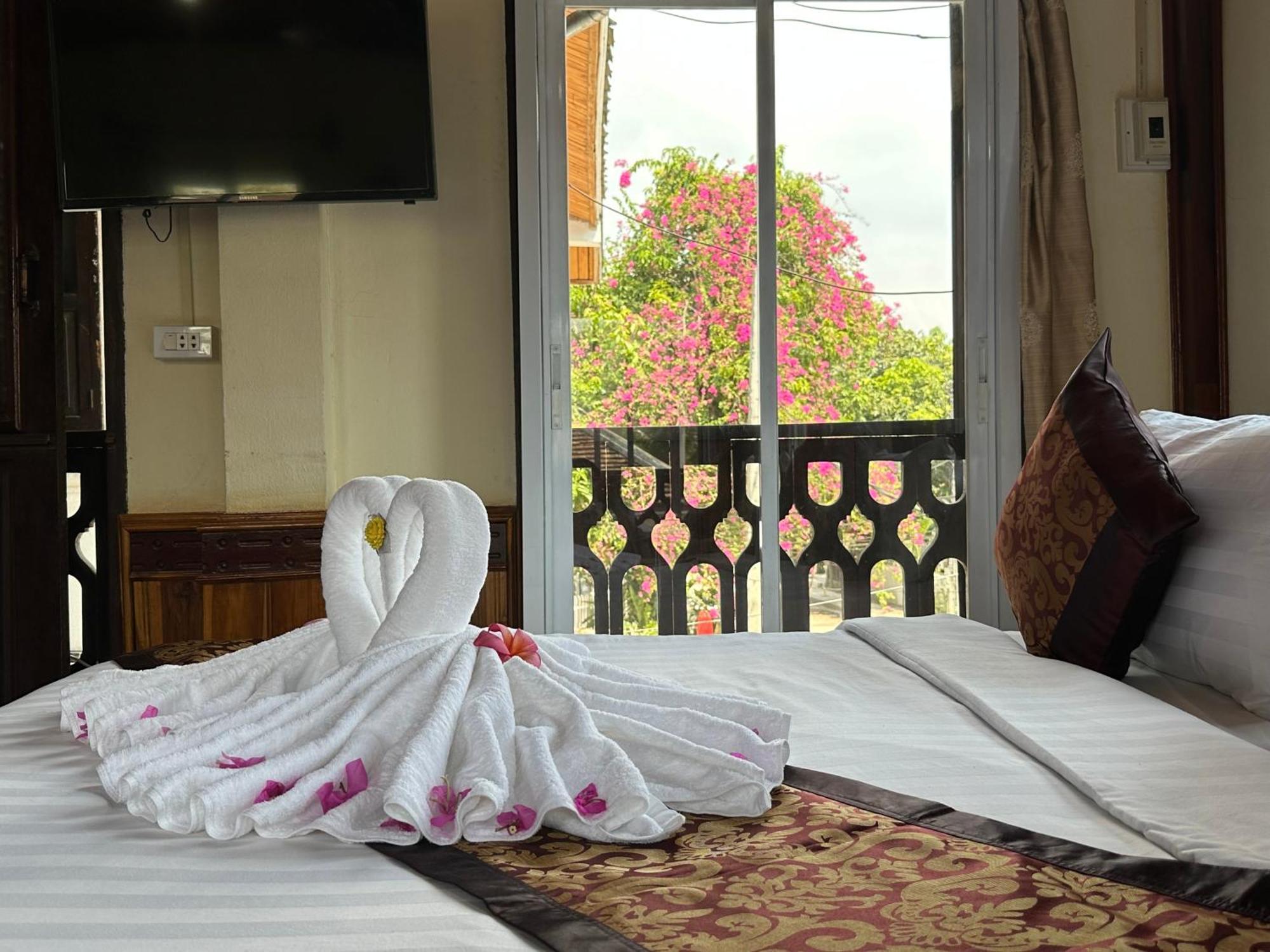 لوانغ برابانغ Villa Thida Mekong Riverside المظهر الخارجي الصورة
